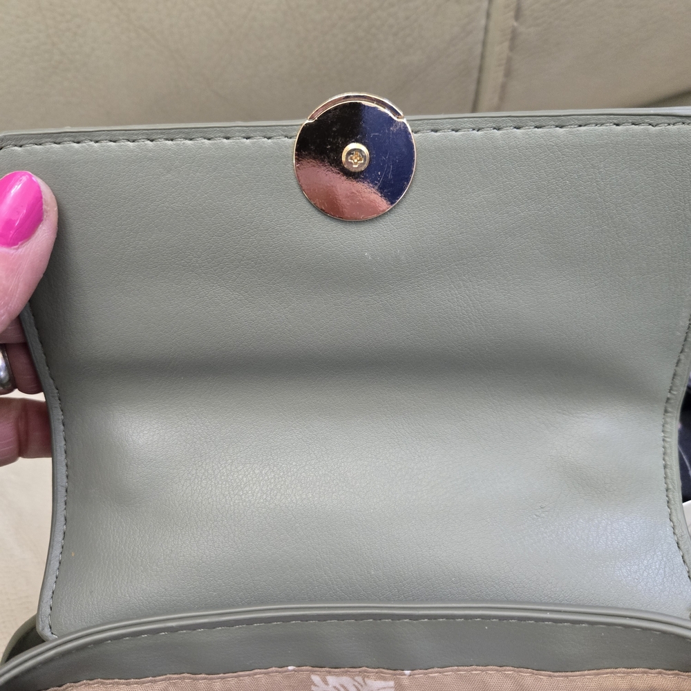 Anne Klein Purse Olive Green Andie Top Handle Crossbody 6" X 7.5" X 3 1/2" - Picture 11 of 16